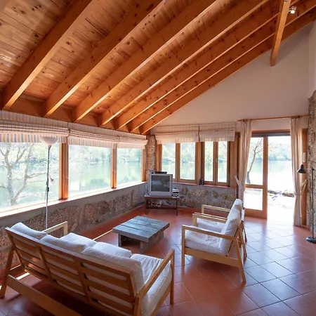 Mansion In Dao Valley By River * Treixedo