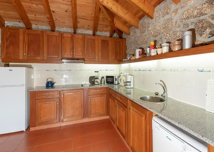Holiday home Mansion In Dao Valley By River *